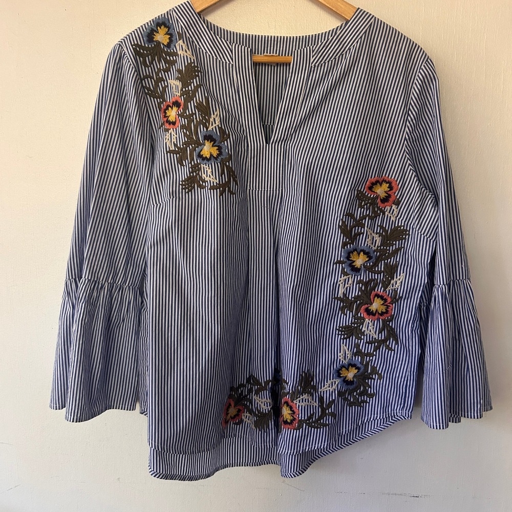 Caslon Embroidered Blouse Womens L Blue White Striped Bell Sleeve Floral Boho